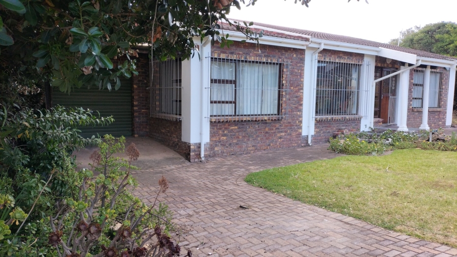 3 Bedroom Property for Sale in Aston Bay Eastern Cape